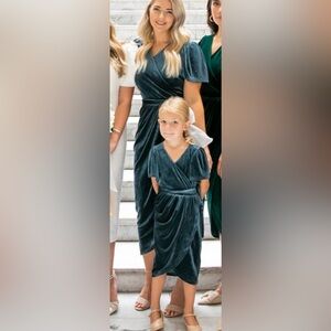 Ivy City Co velvet blue Lillie dress mommy and me size Small & 2T NWT